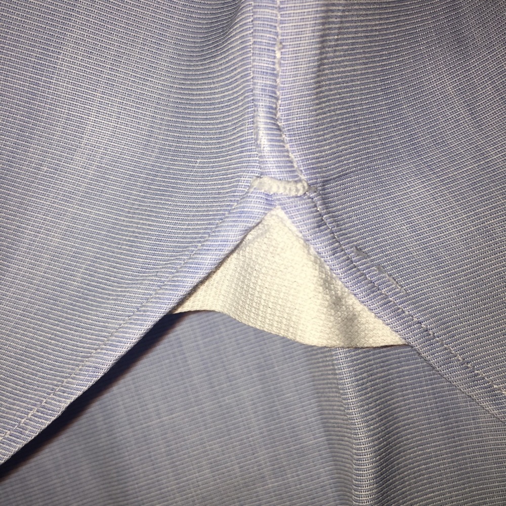 pre-loved authentic TOM FORD pale blue DRESS SHIRT - Picture 5 of 8